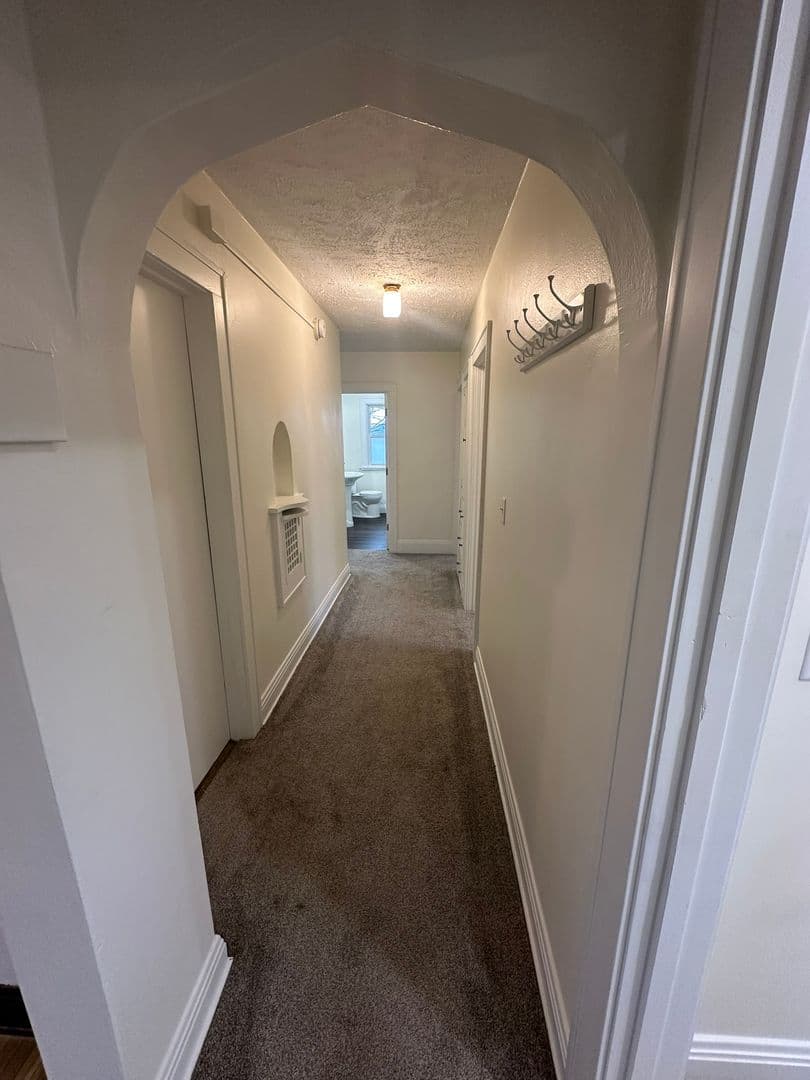 South Saint Paul Apartment: 250 6th Ave N