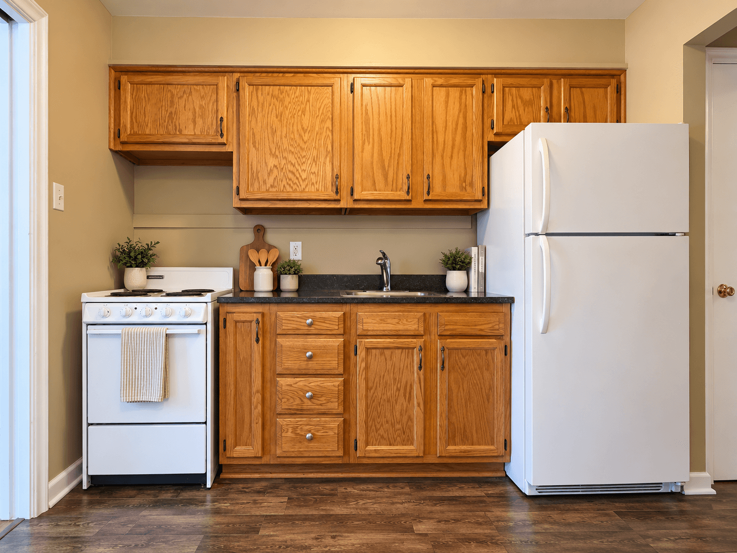 Saint Paul Apartment: 638-642 Snelling Ave South