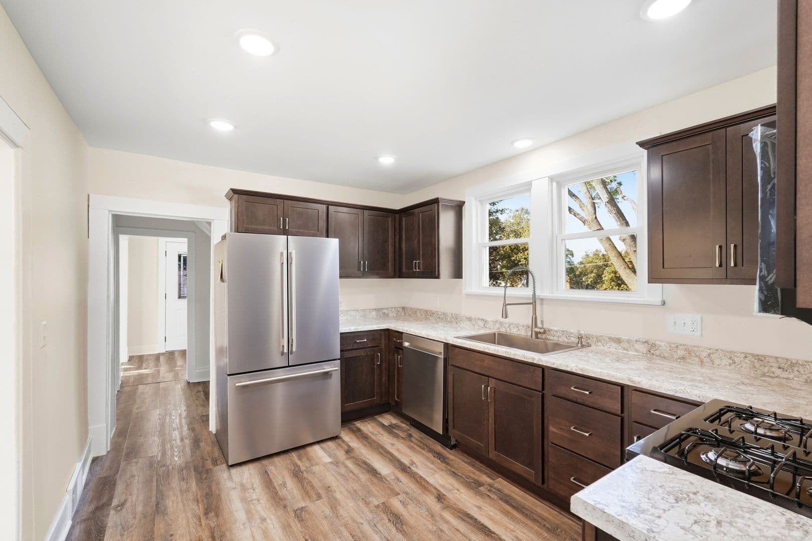 Saint Paul House: 527 Arlington Ave E