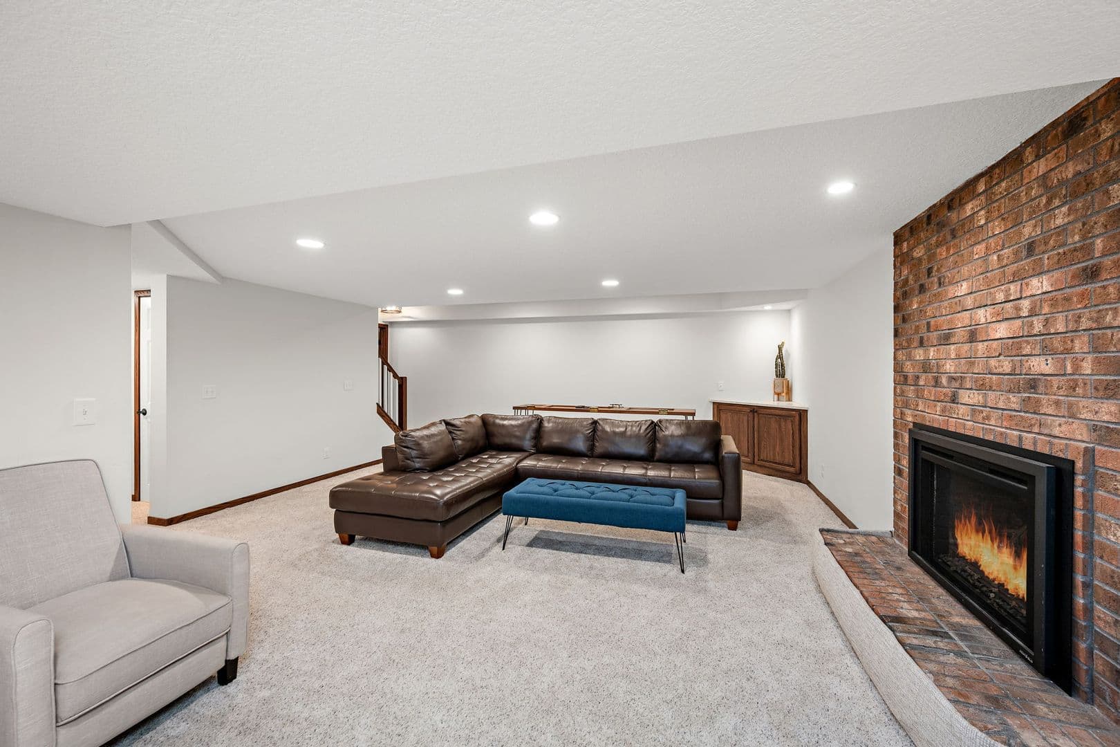 Lakeville House: 16425 Kingswood Ct