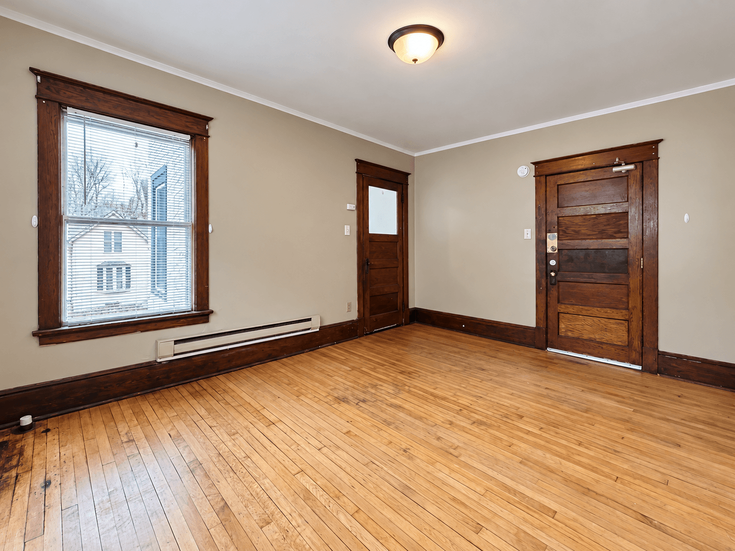 Saint Paul Apartment: 283-289 Bates Ave