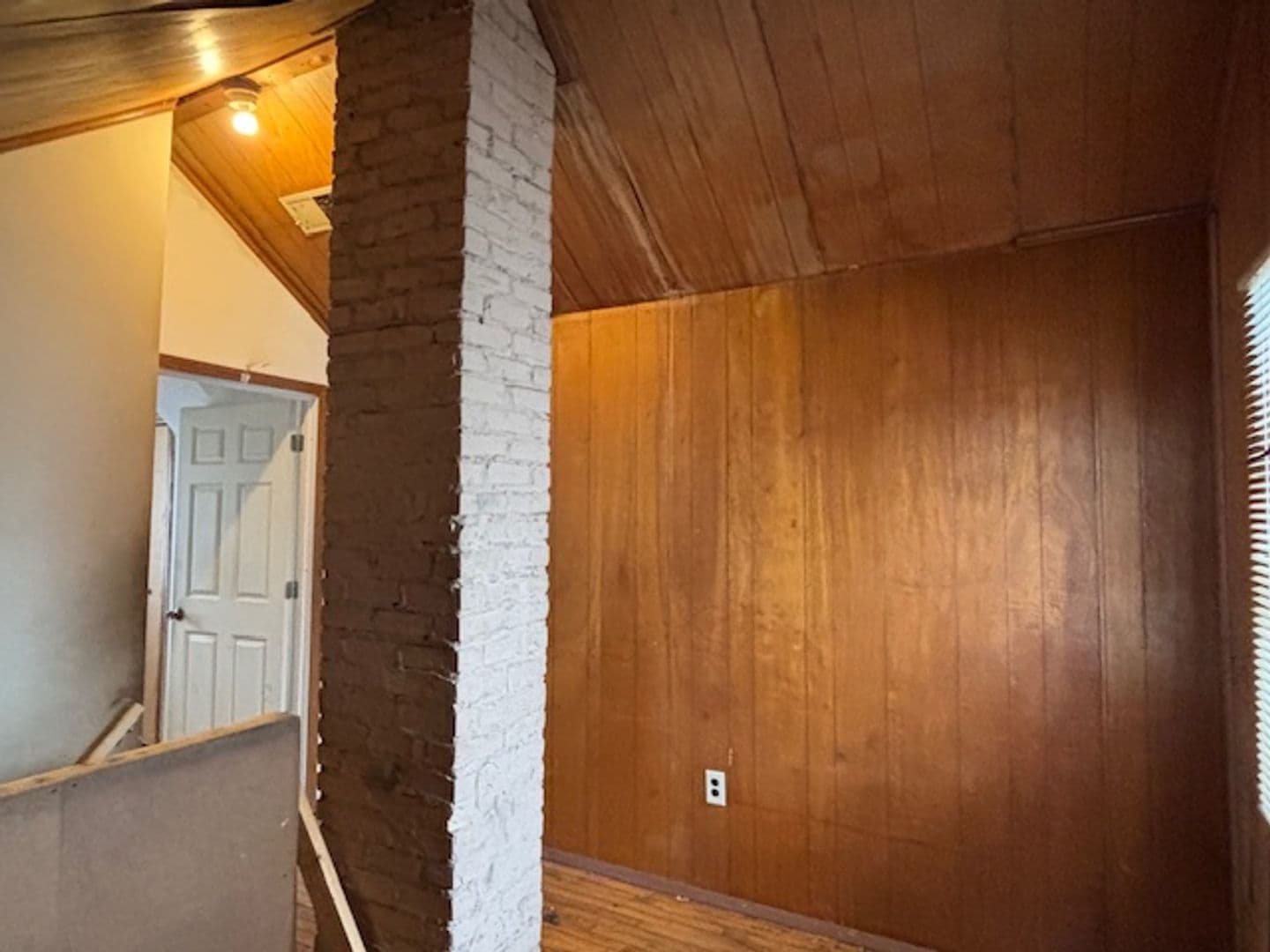Saint Paul House: 1074 5th St E