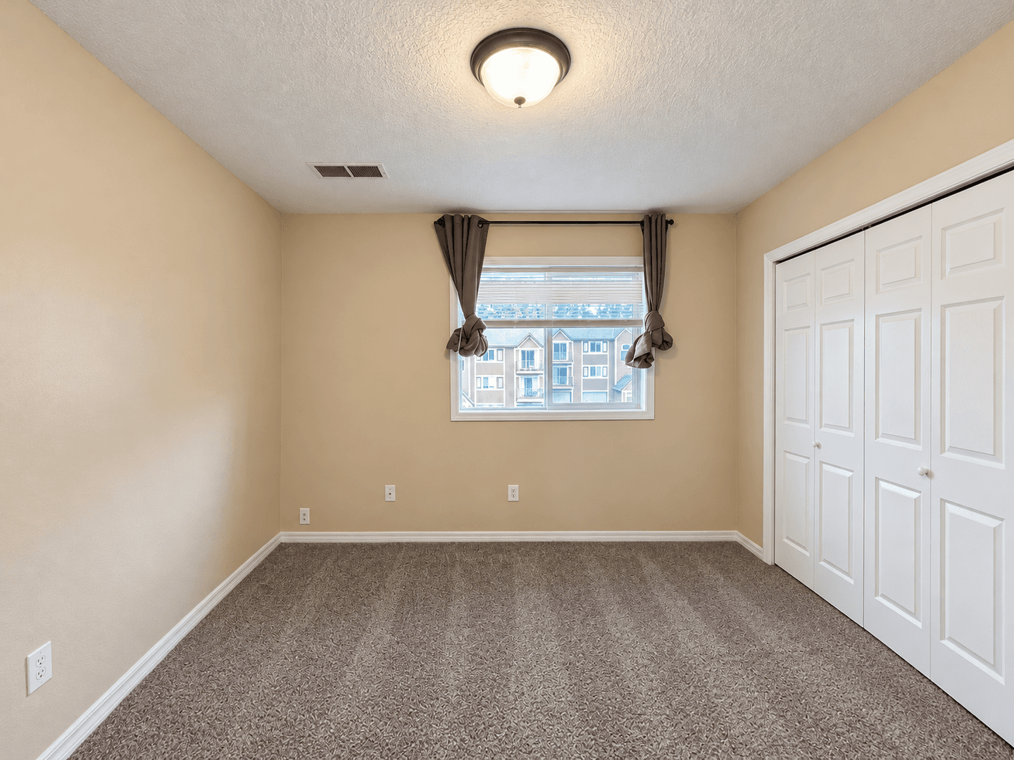 Eagan Apartment: 896 Wescott Square