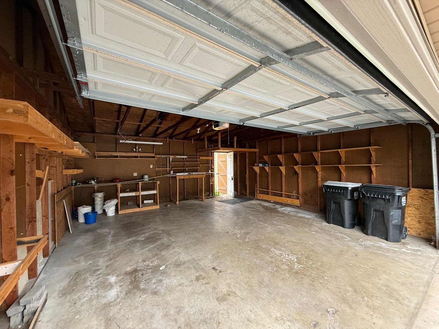 Coon Rapids House: 12288 Drake St NW