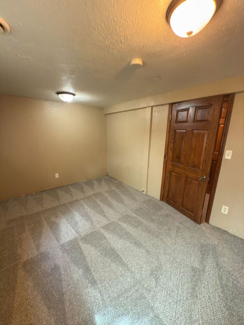 Minneapolis House: 2614 Dupont Avenue North