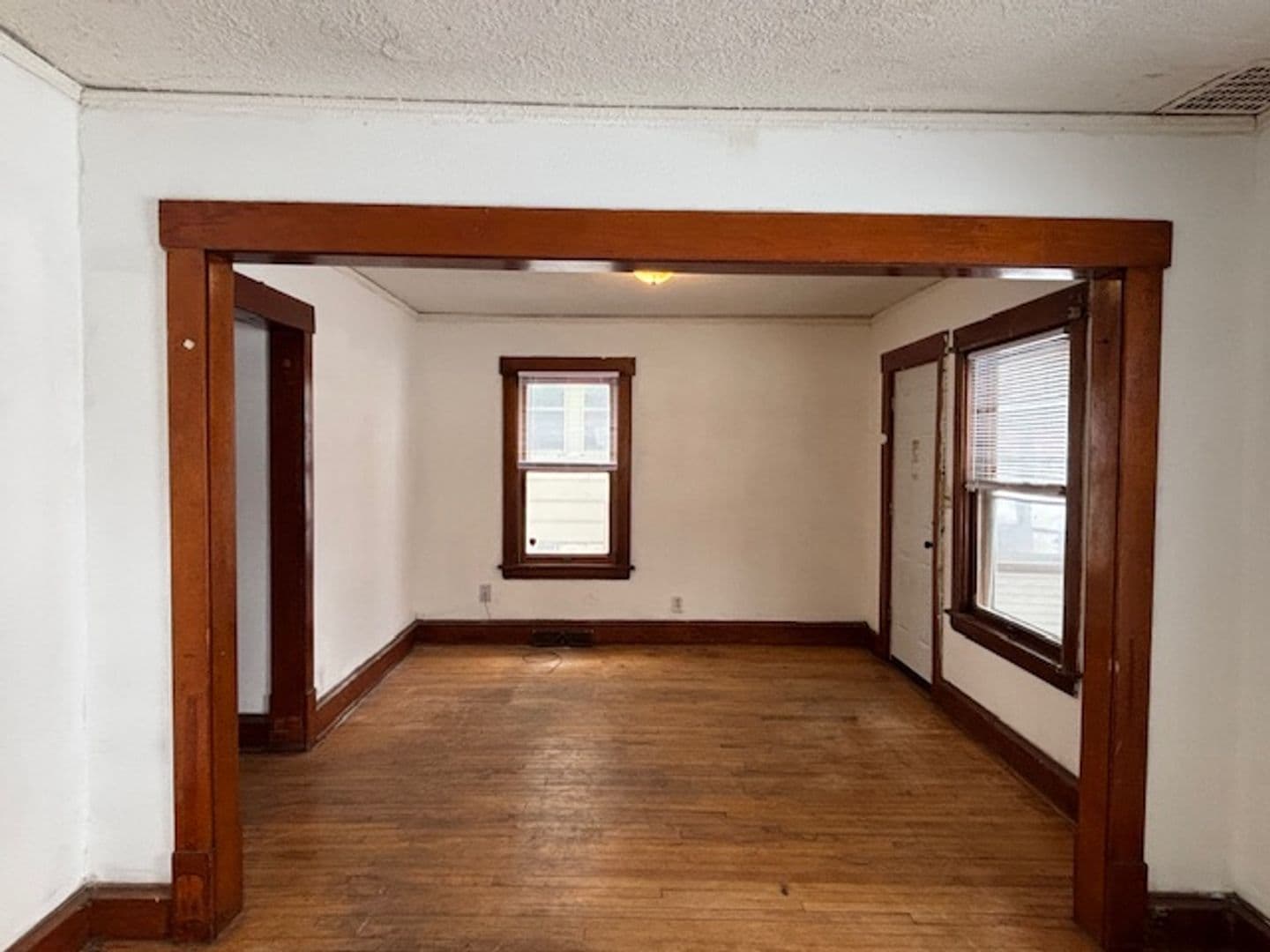 Saint Paul House: 1074 5th St E