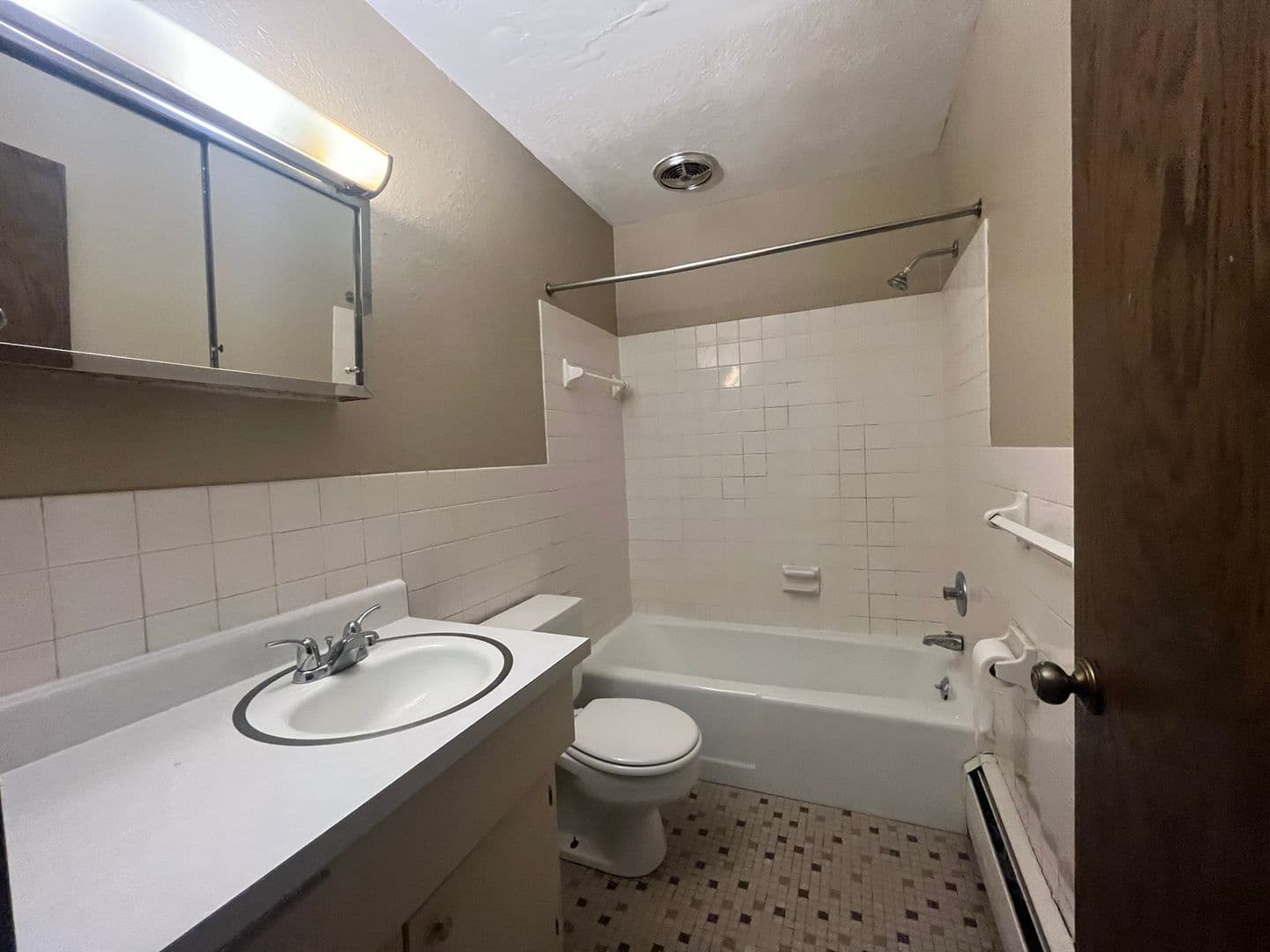 Saint Paul Apartment: 41 Arlington Ave West