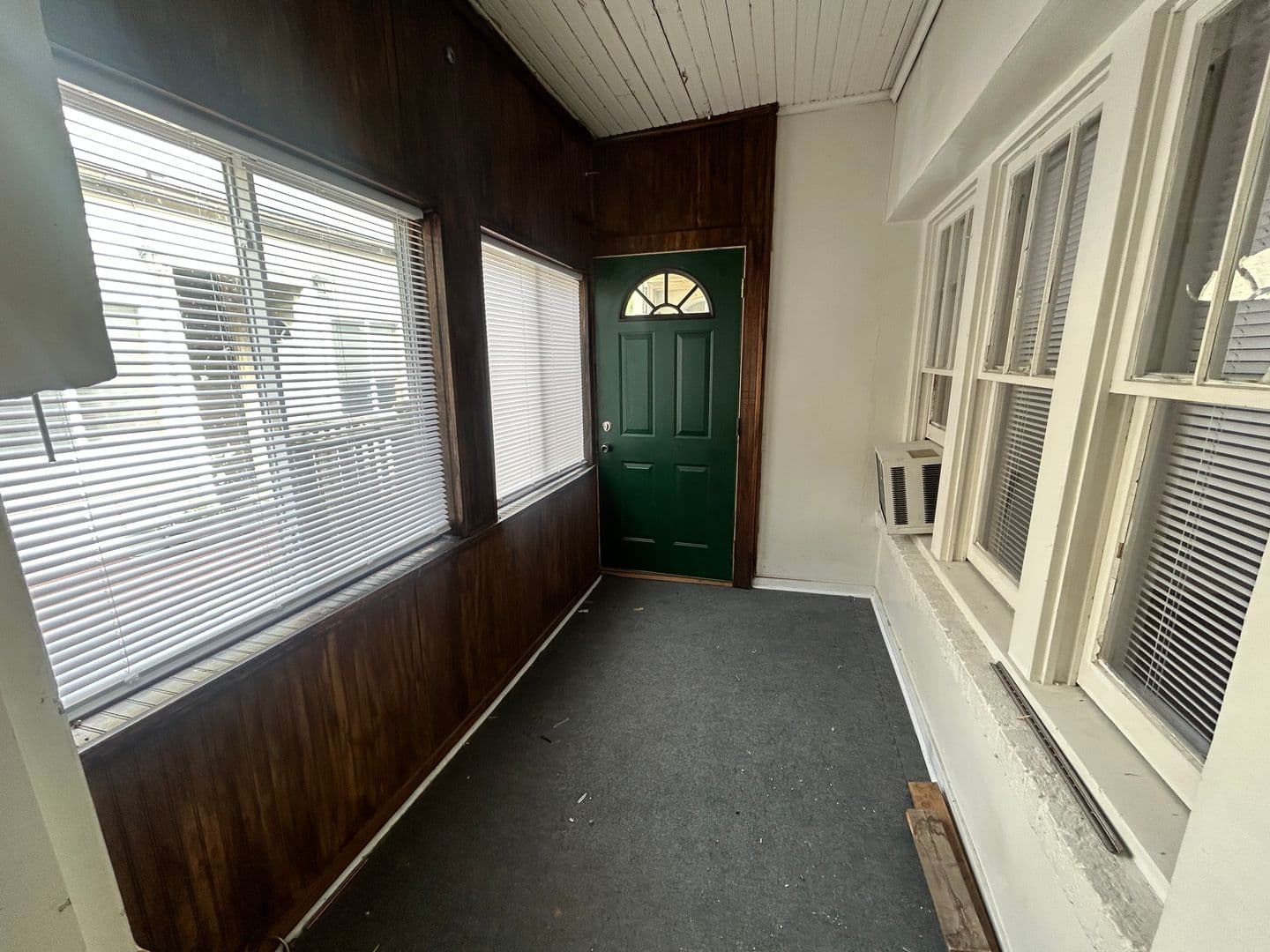 Saint Paul Apartment: 1022 Osceola Ave