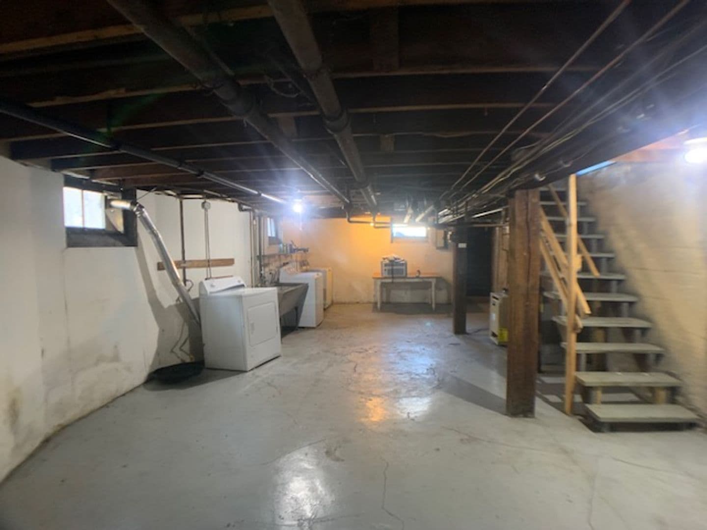 Saint Paul Apartment: 1607-1609 Van Buren Ave