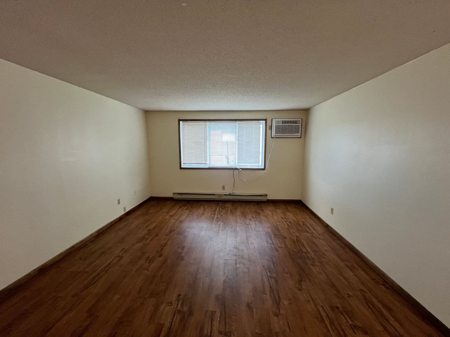 Willmar Apartment: 1116 2nd Street SE