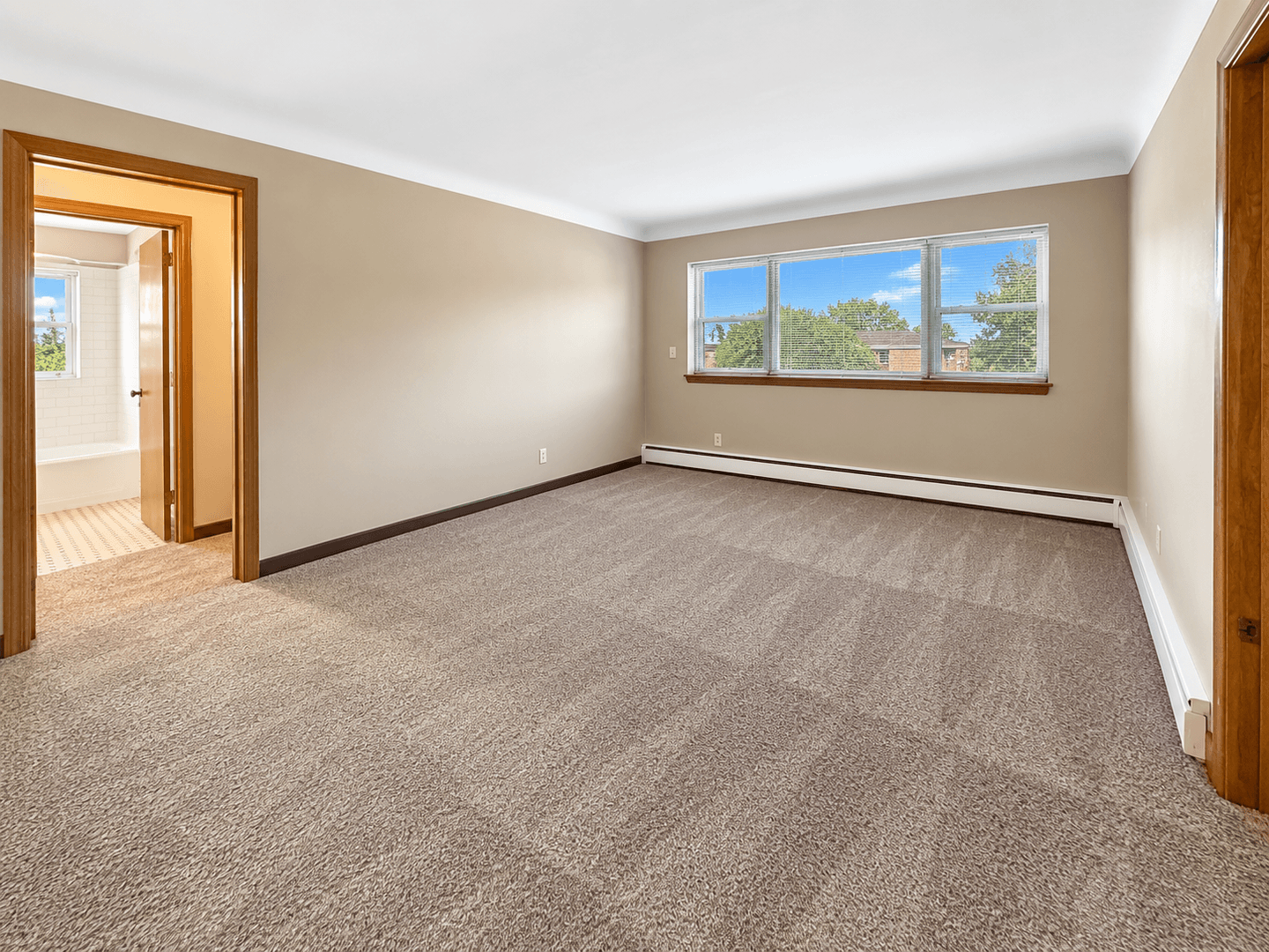 Saint Paul Apartment: 1573 Hartford Ave