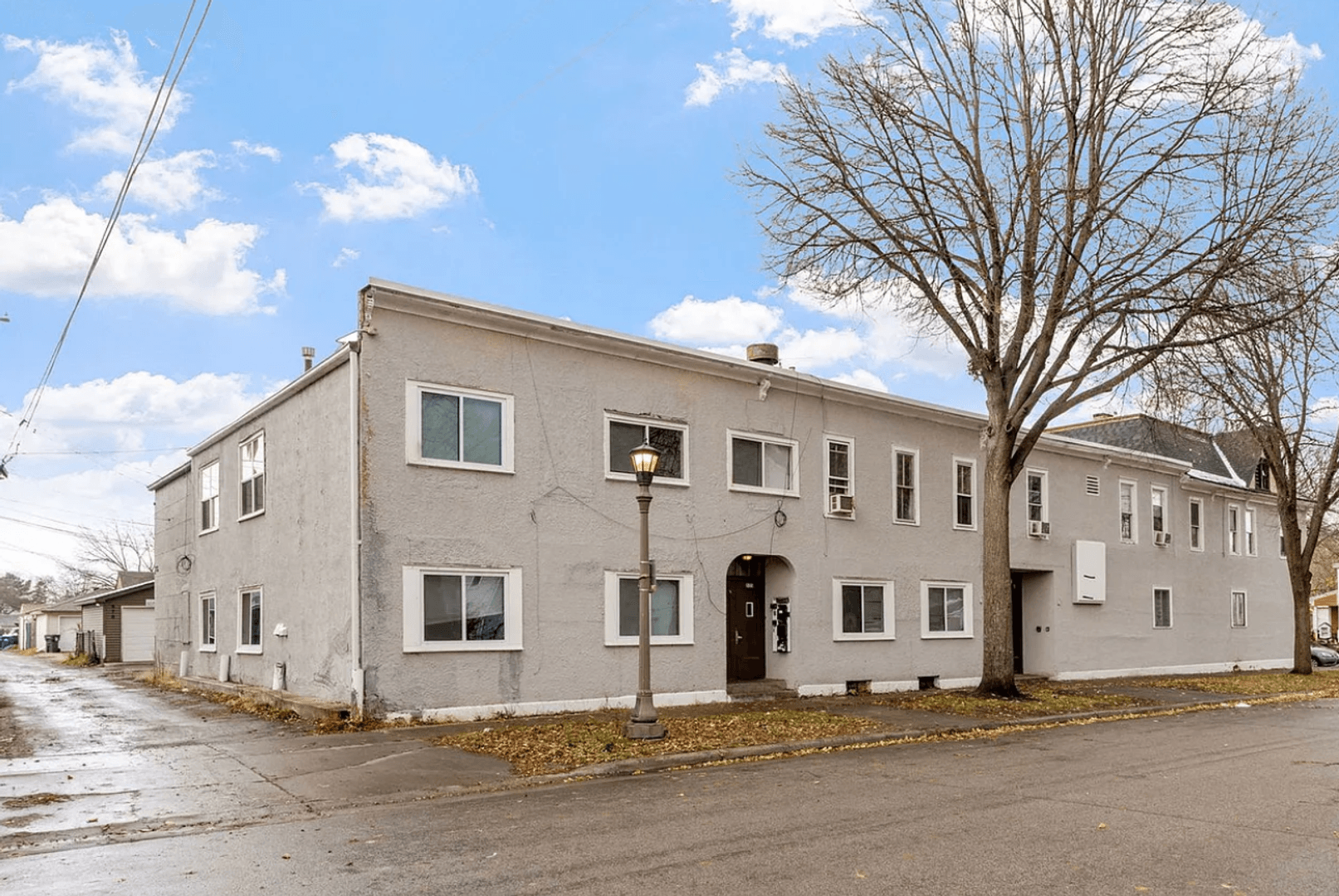 Saint Paul Apartment: 555-565 N Kent St