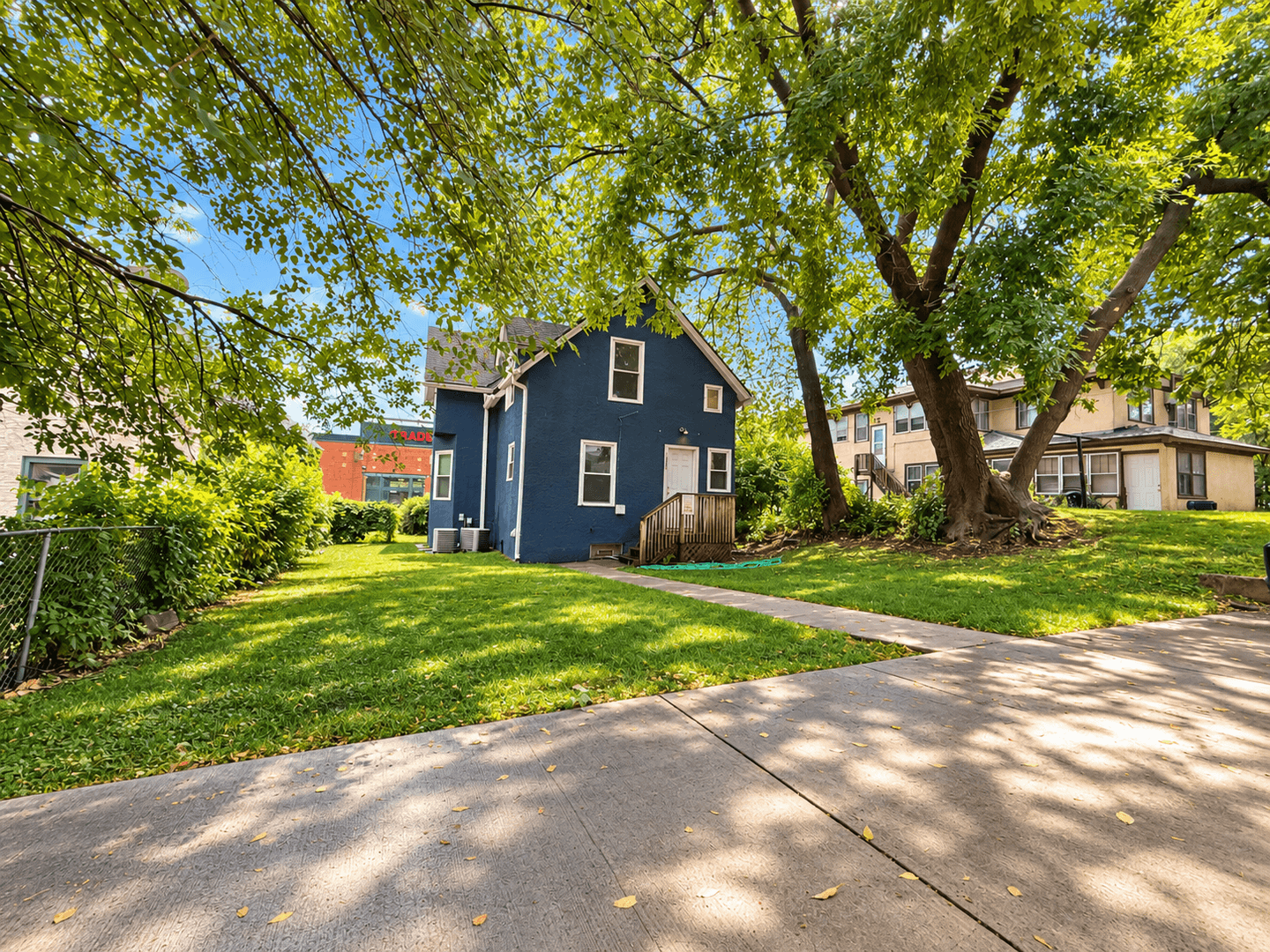 Saint Paul Apartment: 1087 Randolph Ave