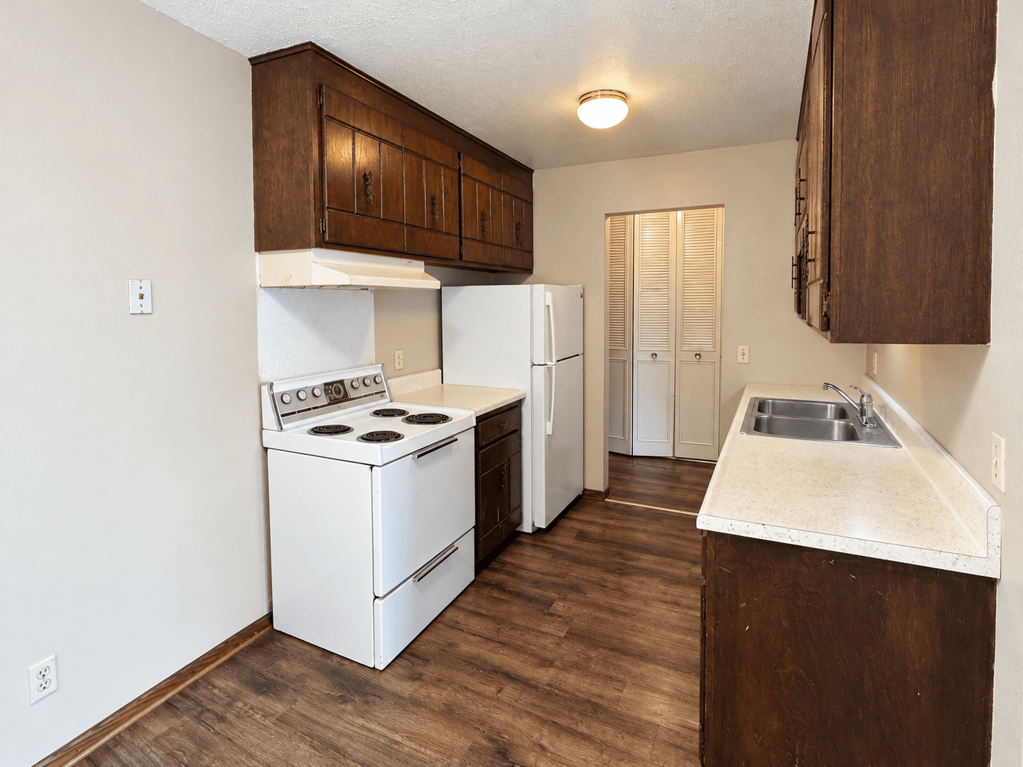 Saint Paul Apartment: 83 Arlington Ave West
