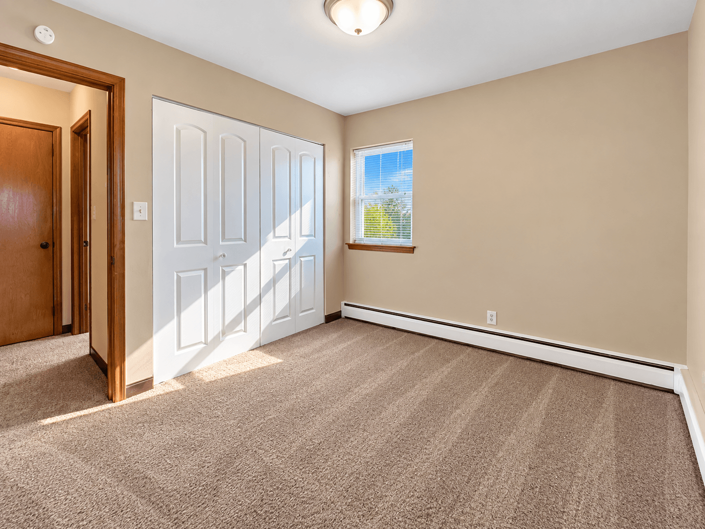 Saint Paul Apartment: 1573 Hartford Ave