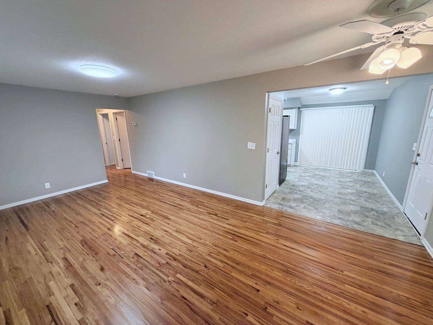 Brooklyn Park House: 1924 Whitewater Trl N