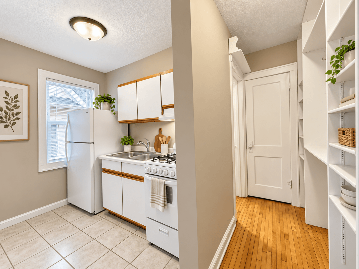 Saint Paul Apartment: 535 Asbury St