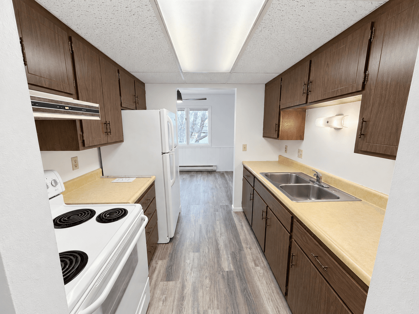 Willmar Apartment: 1116 2nd Street SE
