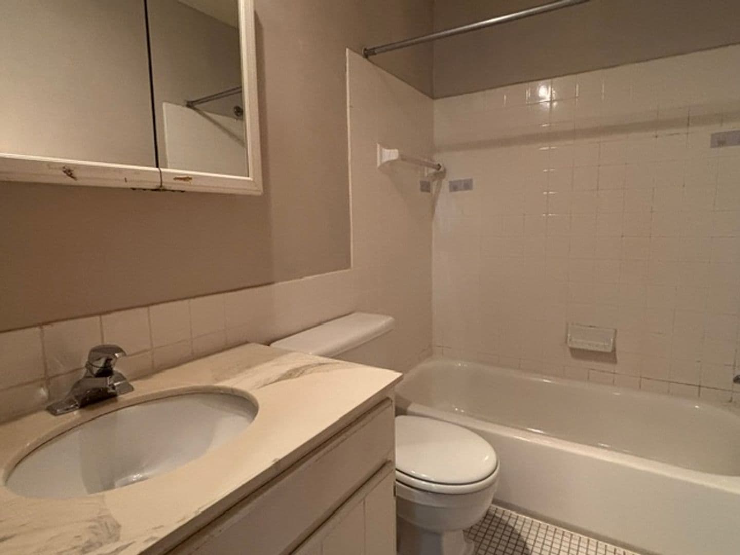Bloomington Apartment: 2021 W 90th St