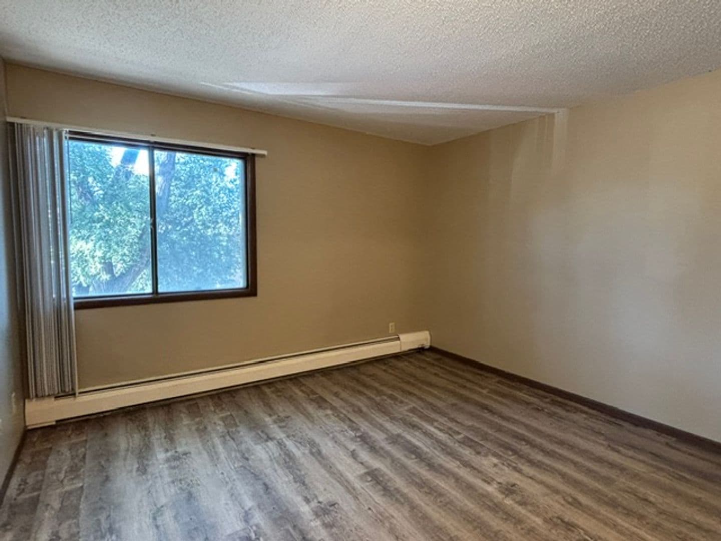 Bloomington Apartment: 2021 W 90th St