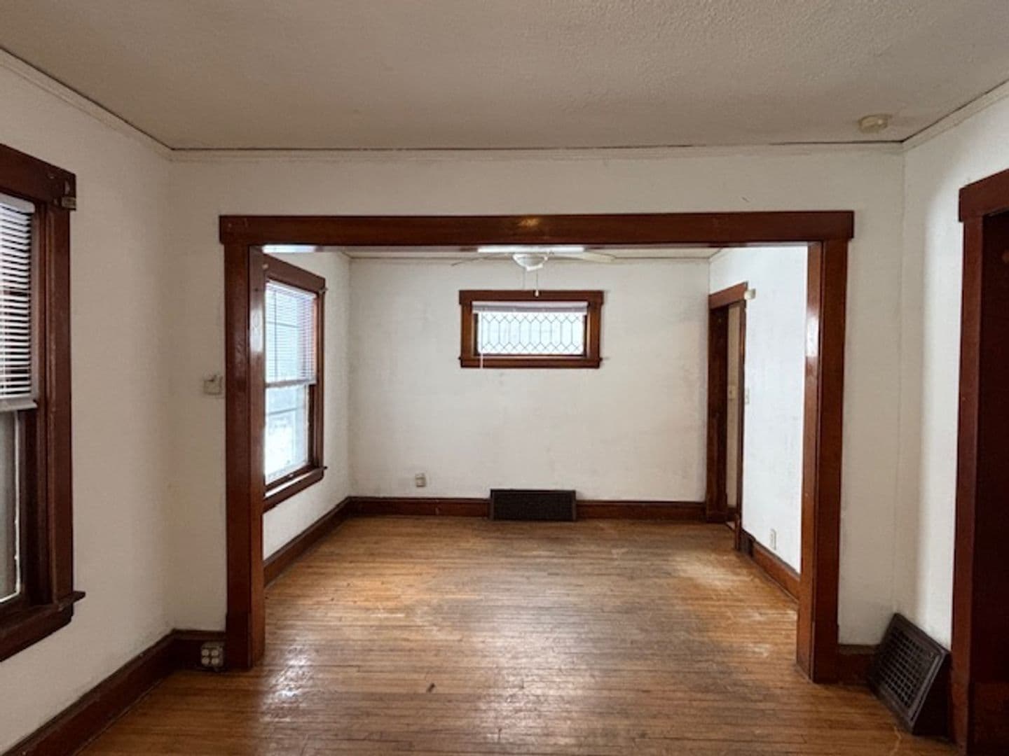 Saint Paul House: 1074 5th St E