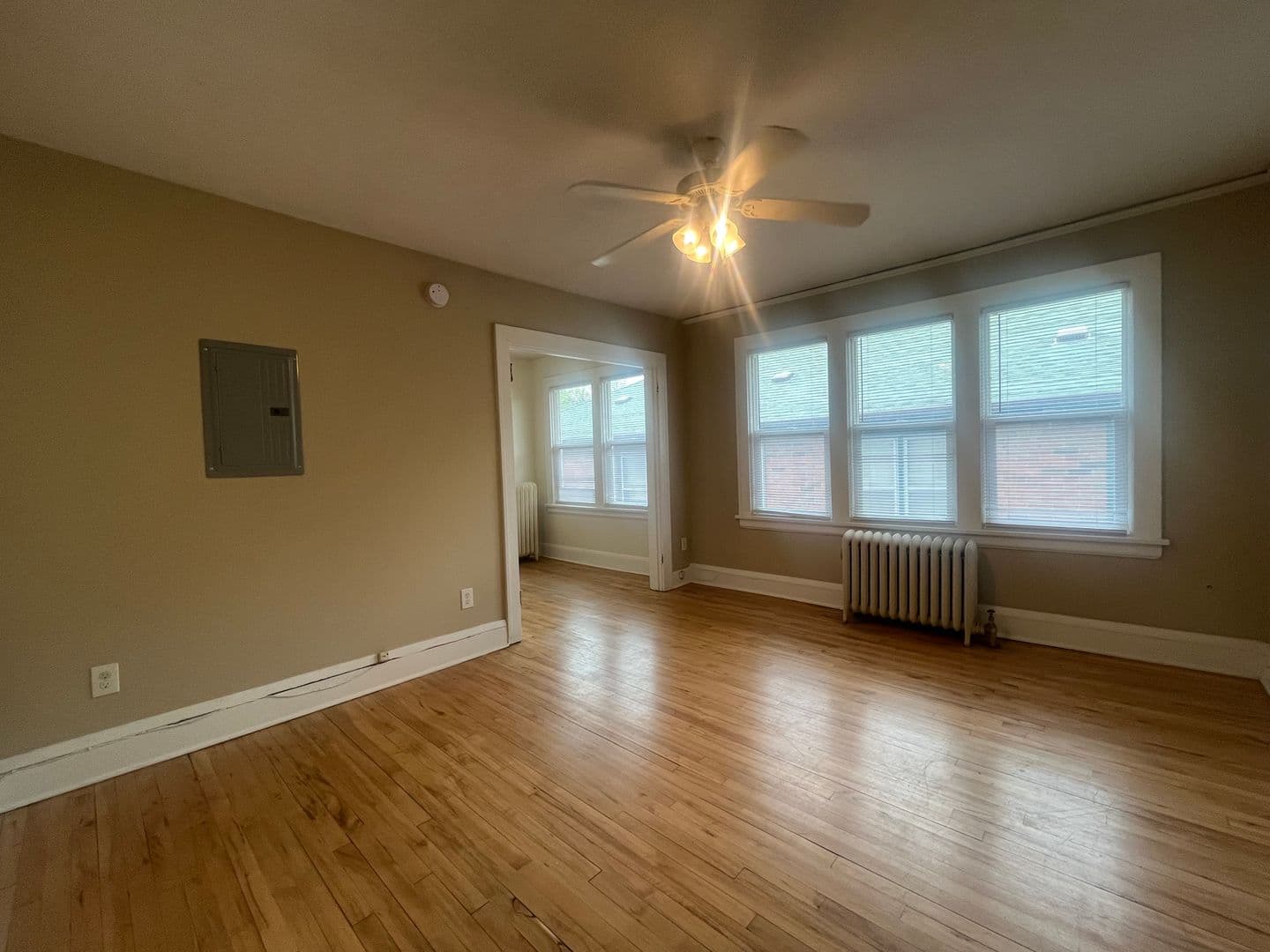 Saint Paul Apartment: 1756 Grand Ave