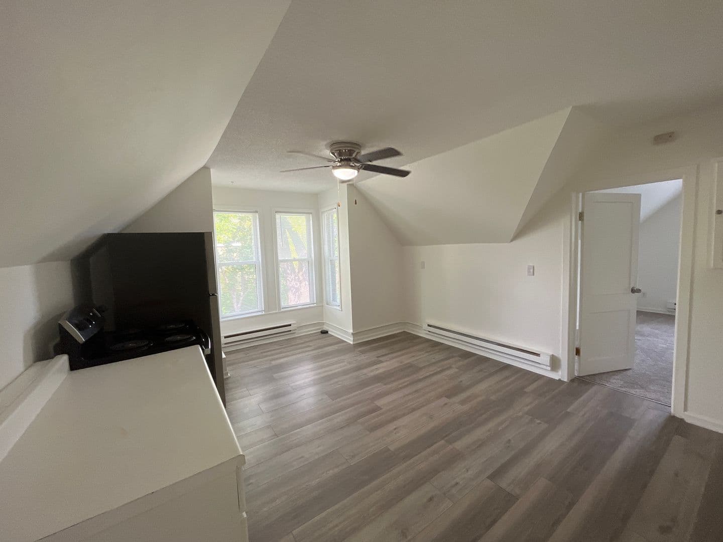 Saint Paul Apartment: 1000 McLean Ave.