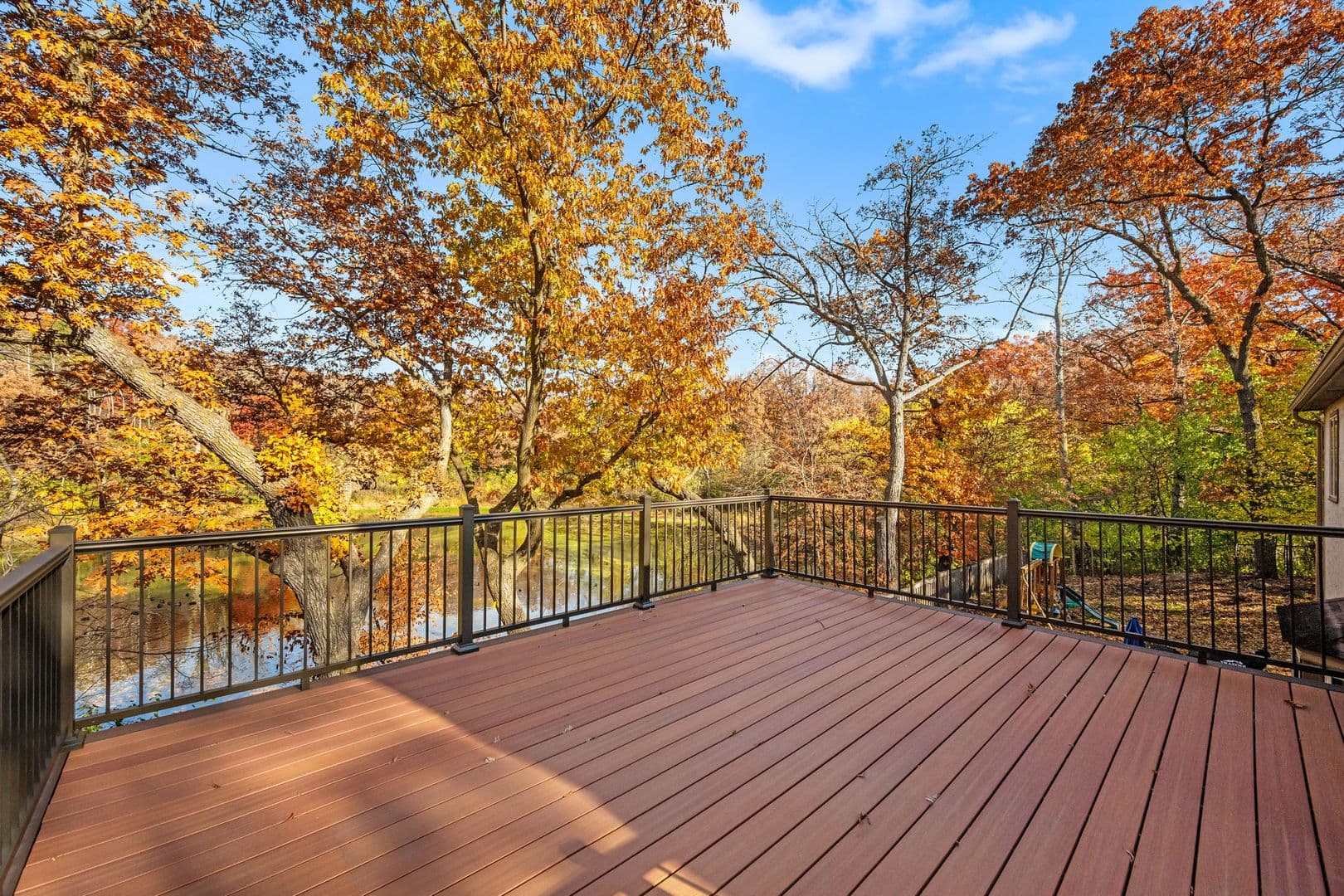 Lakeville House: 16425 Kingswood Ct