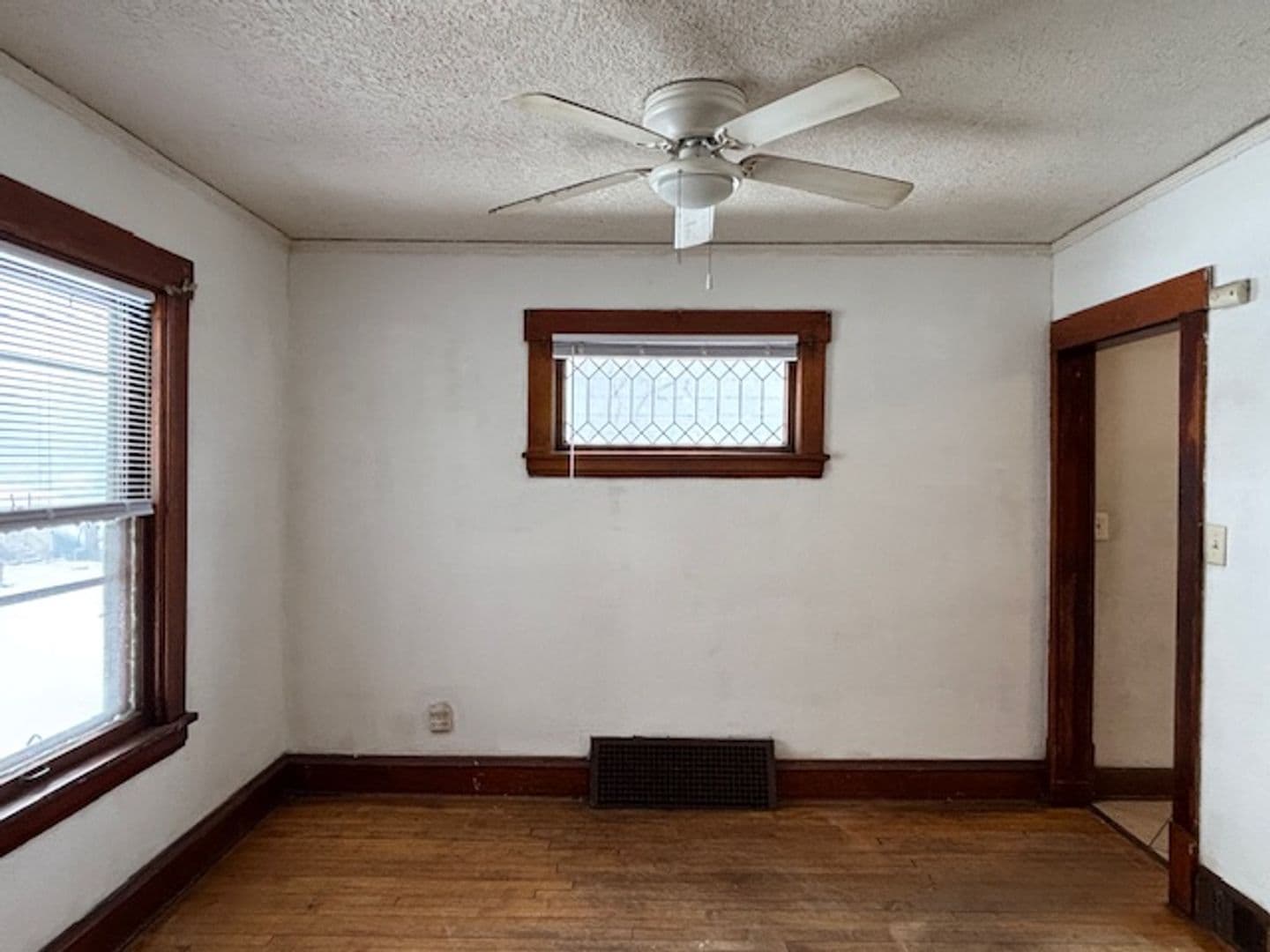 Saint Paul House: 1074 5th St E