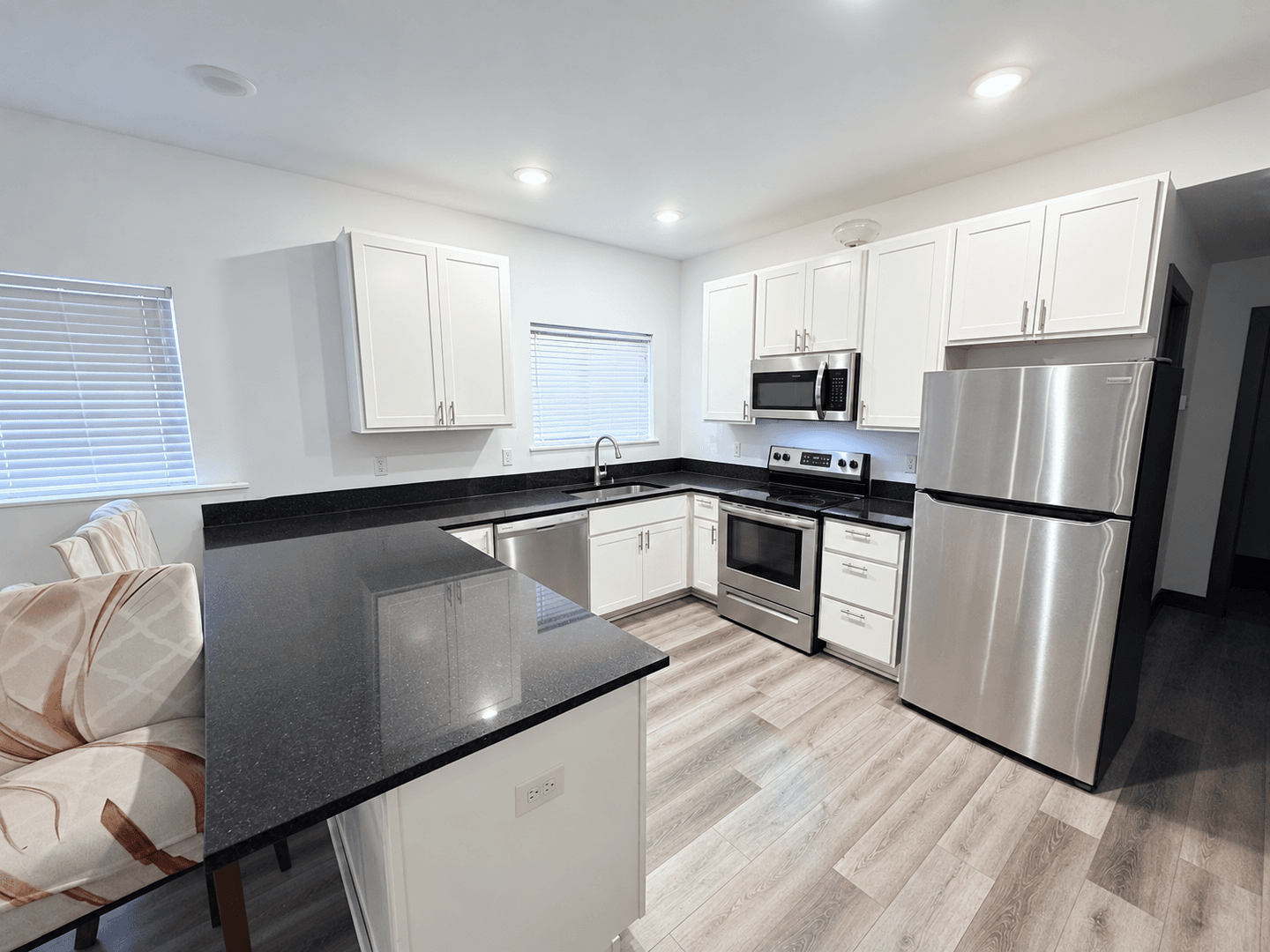 Saint Paul Apartment: 385 Clinton Ave