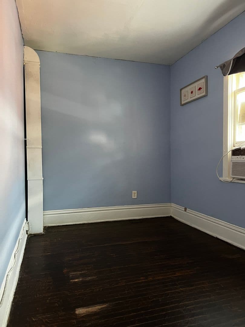 Saint Paul Apartment: 600 Grotto St N