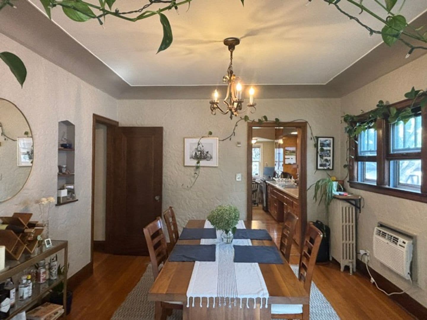 Minneapolis Apartment: 3535-3537 Harriet Ave