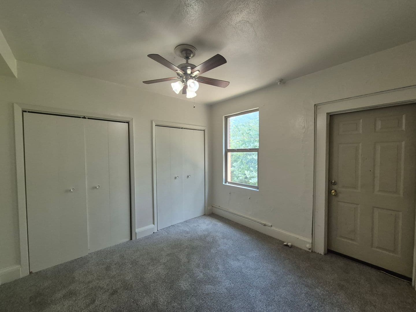 Owatonna Apartment: 431 State Ave