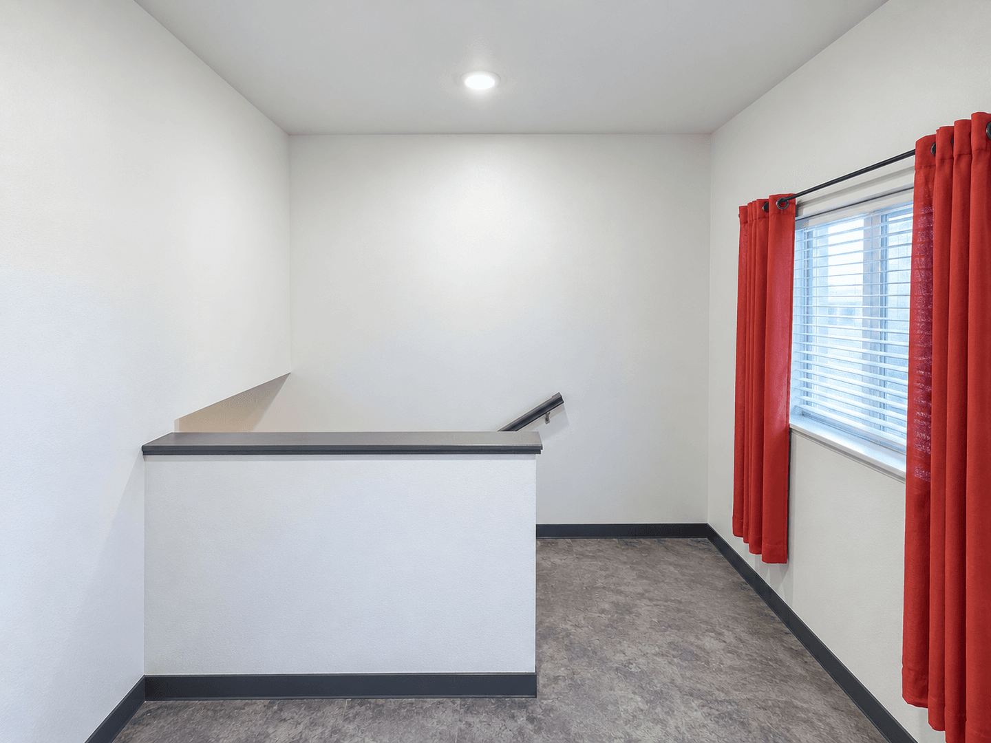 Saint Paul Apartment: 385 Clinton Ave