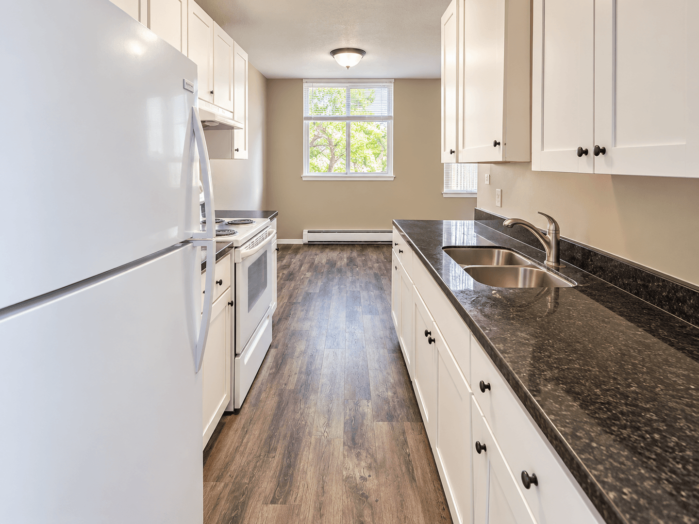 Saint Paul Apartment: 795 East 6th Street