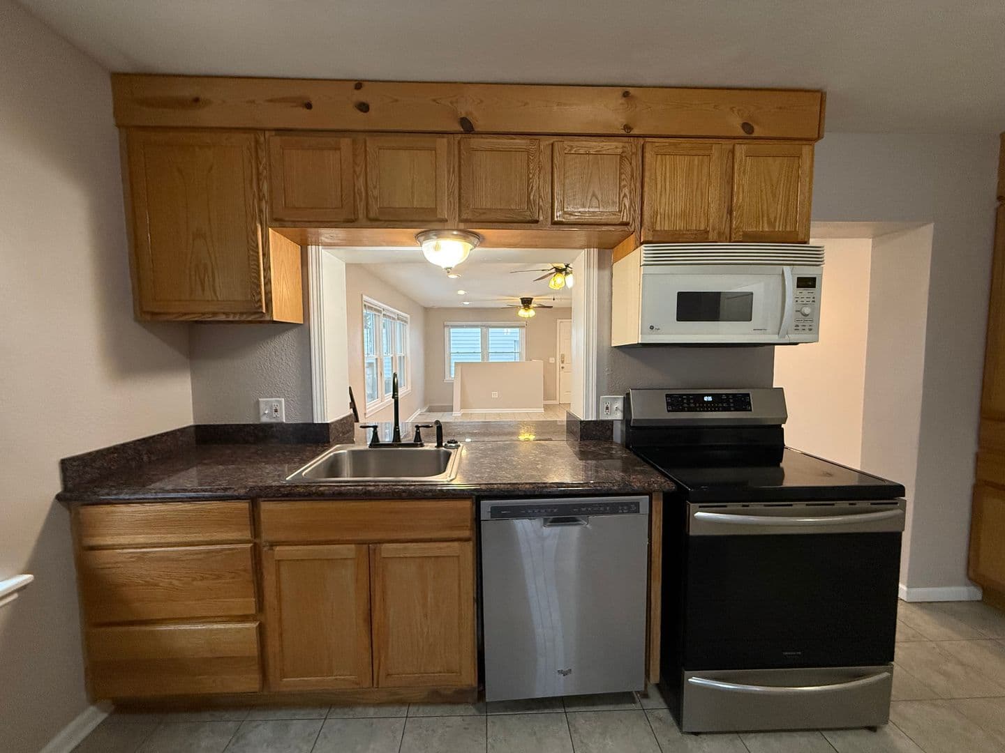 South Saint Paul Apartment: 708 1st Ave S