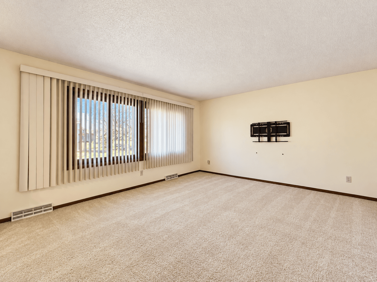 Vadnais Heights House: 4285 Evergreen Dr