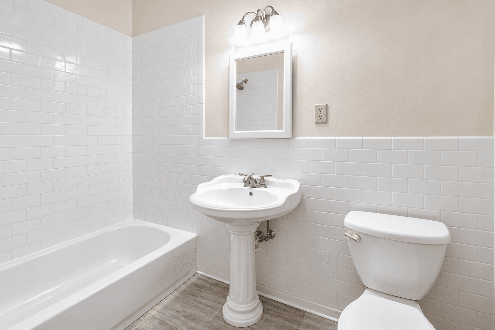 New Brighton Apartment: 804 6th St NW #15