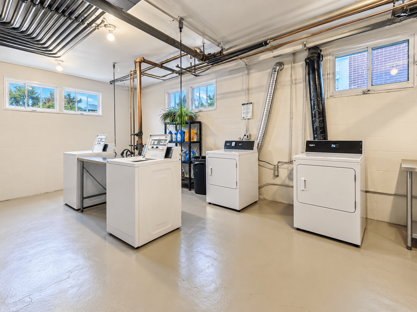 Saint Paul Apartment: 1168 Grand Ave