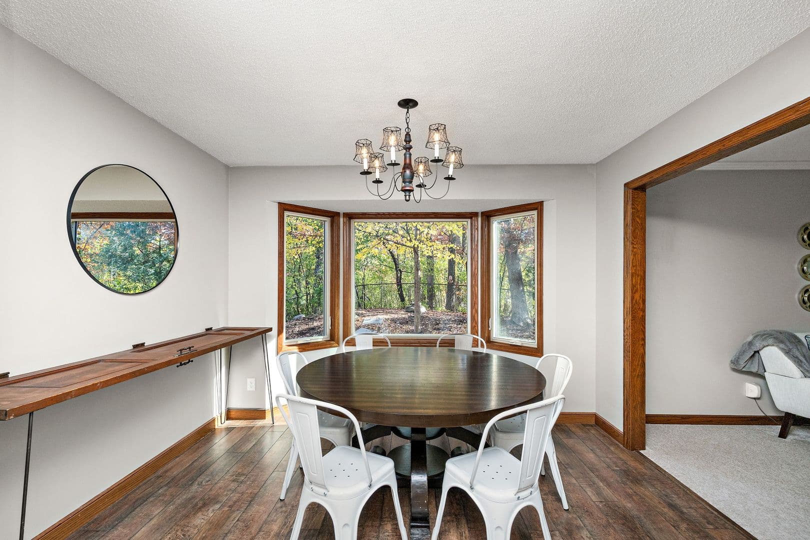 Lakeville House: 16425 Kingswood Ct