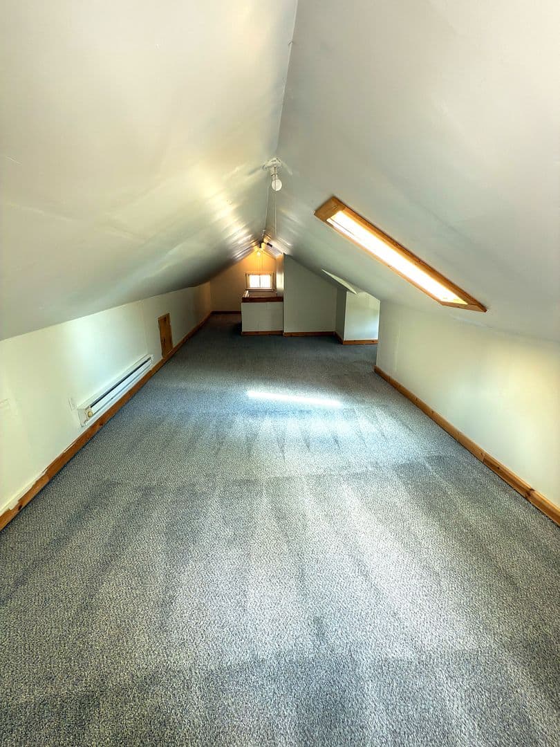 Minneapolis House: 2614 Dupont Avenue North