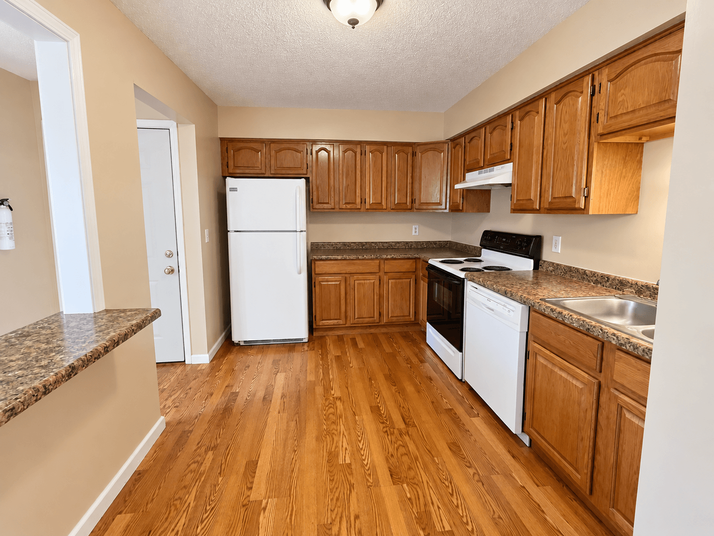 Eagan Apartment: 942 Wescott Trail
