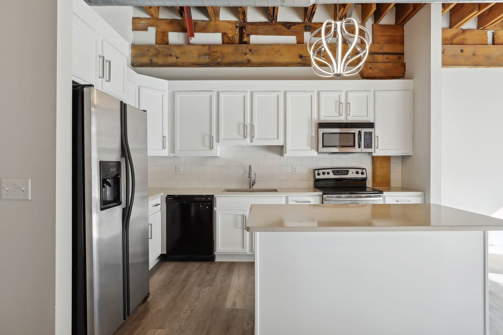 Saint Paul Apartment: 212 7th St E