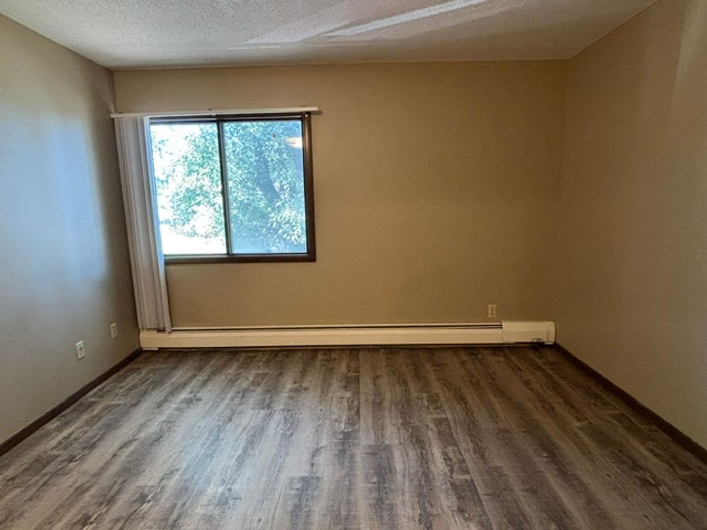 Bloomington Apartment: 2021 W 90th St