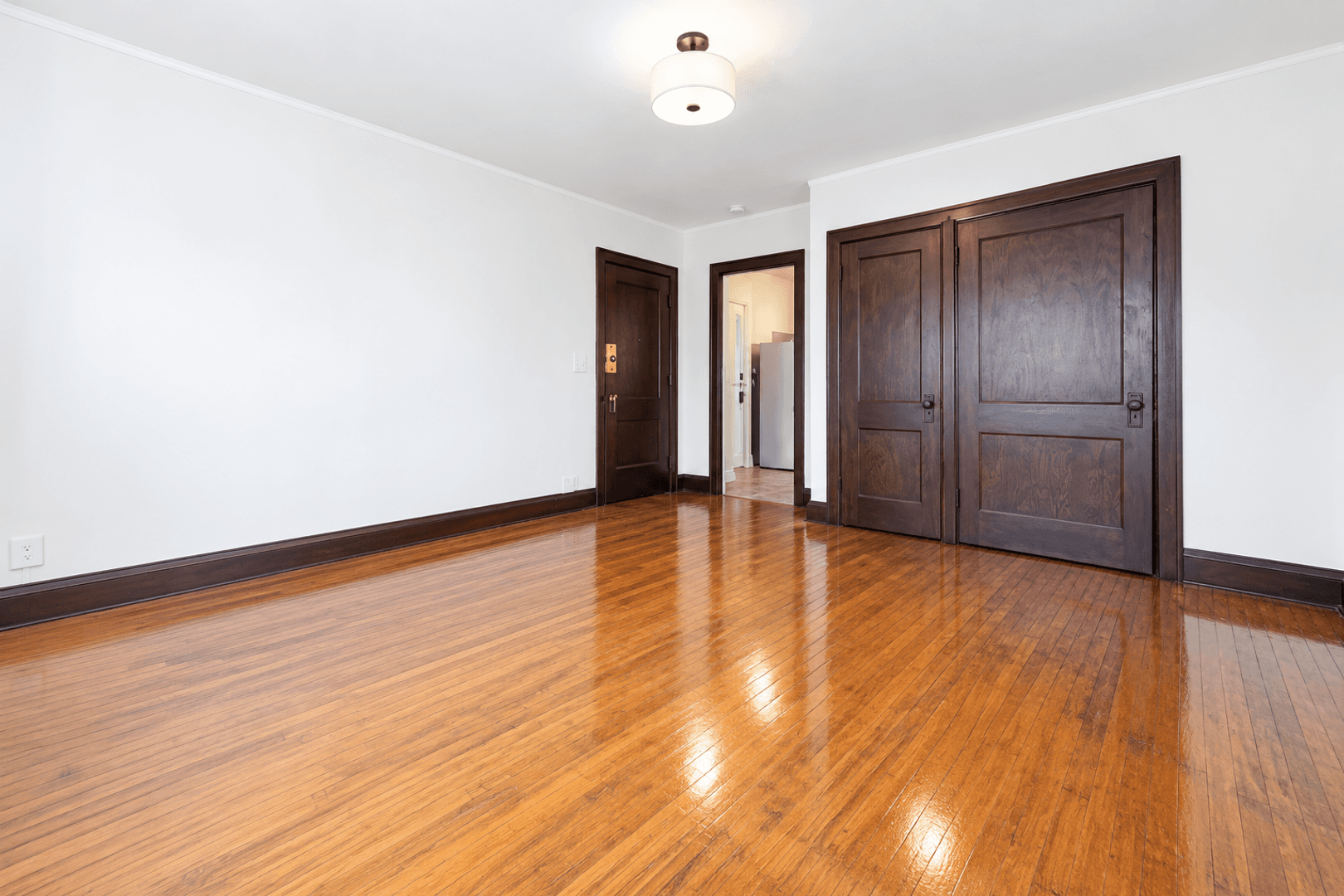 Saint Paul Apartment: 1168 Grand Ave