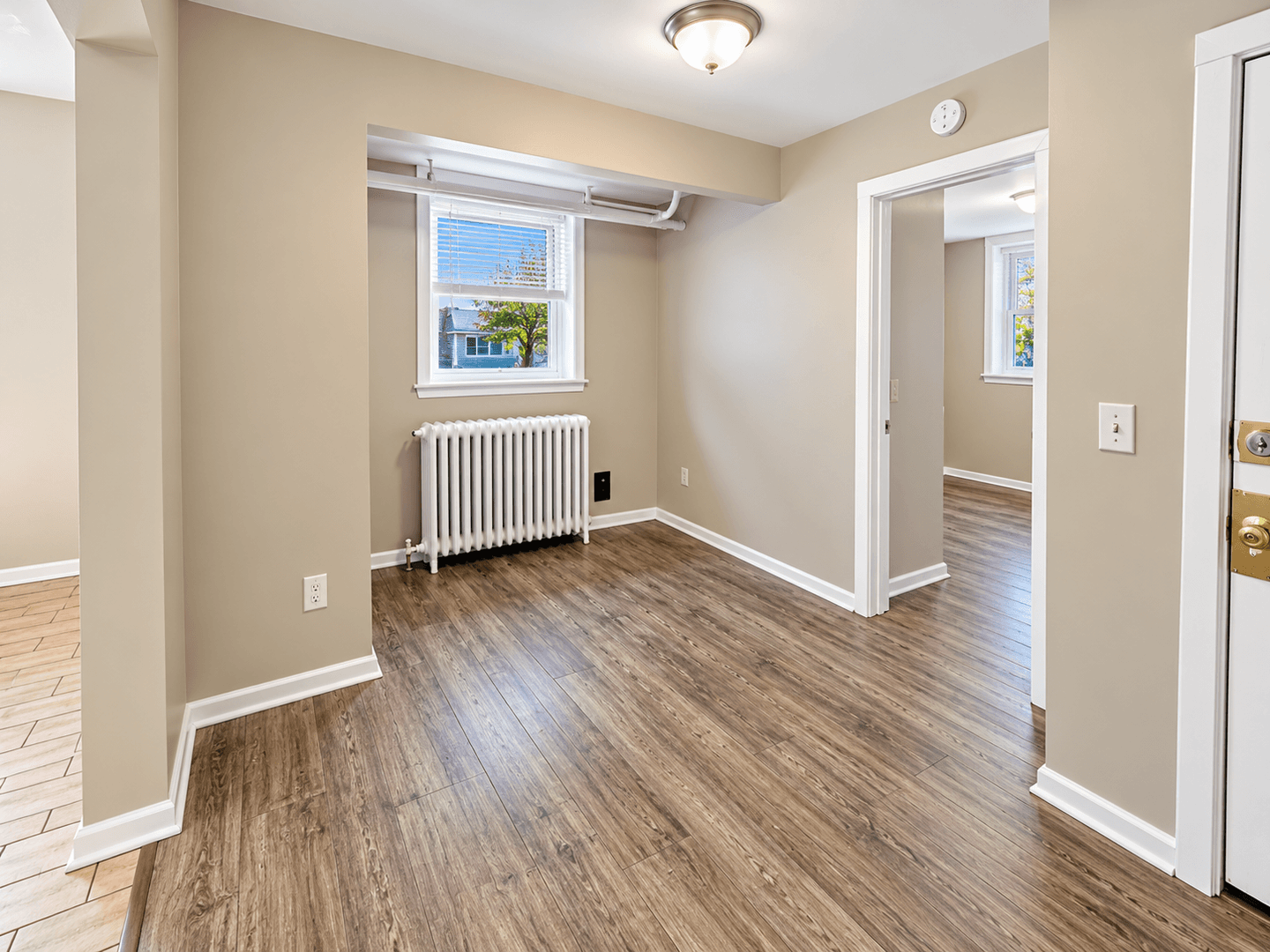 Saint Paul Apartment: 1530 Concordia Ave