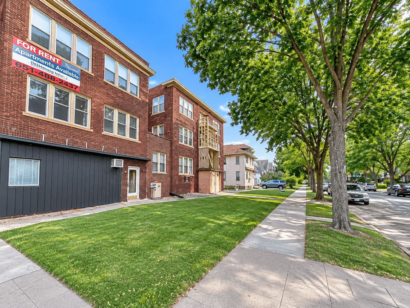 Saint Paul Apartment: 478 Herschel St.