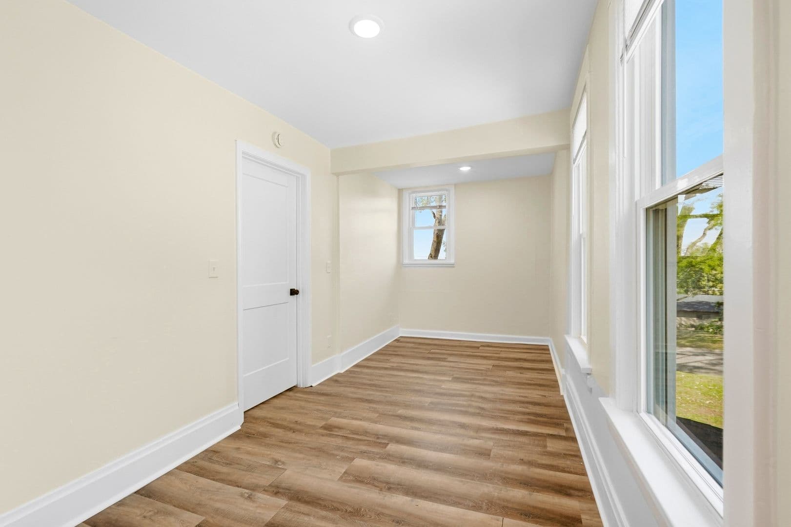 Saint Paul House: 527 Arlington Ave E