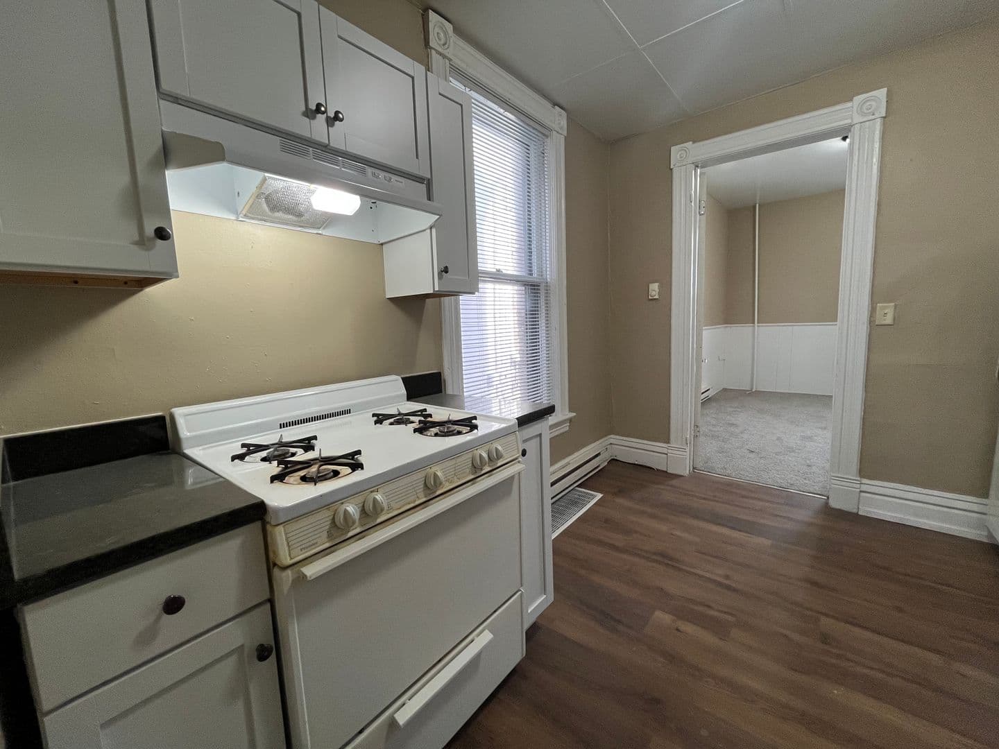 Saint Paul Apartment: 904-906 Burr St