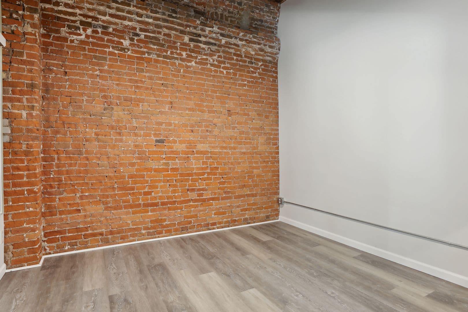 Saint Paul Apartment: 212 7th St E